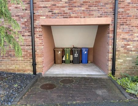 3 Bedroom Terraced To Let - Photo 5