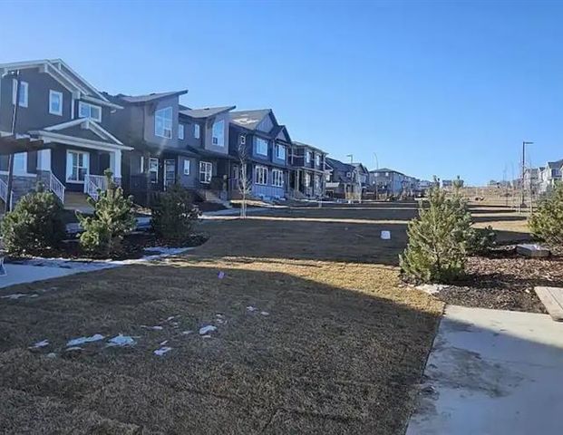 Basement Suite | 32 Herron Walk, Calgary - Photo 1