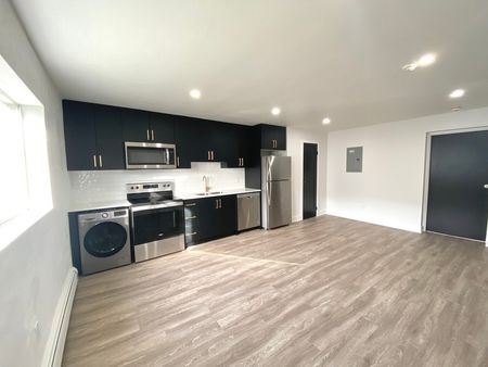 $1,700 / 1 br / 1 ba / 600 sqft 1BR Apartment Unit in Kitchener - Photo 2