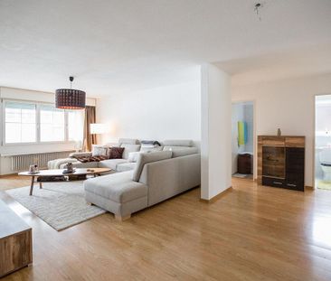 Bright, spacious 4.5-room apartment in a quiet location - Foto 2