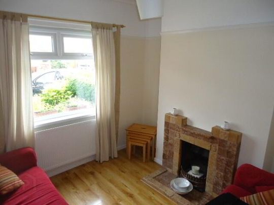 13 Sunnyside Drive, BT73DX, Belfast - Photo 1