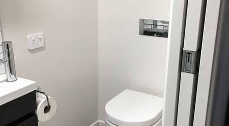 Sunny, Warm, Quiet Brooklyn Retreat - Photo 3