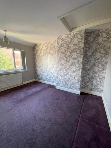 3 bedroom semi-detached house to rent - Photo 2
