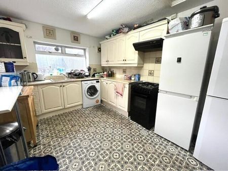 Ninian Park Road, Cardiff - Photo 5