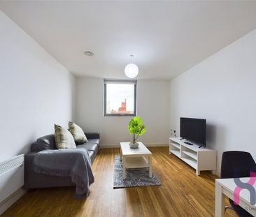 2 bedroom flat to rent - Photo 4