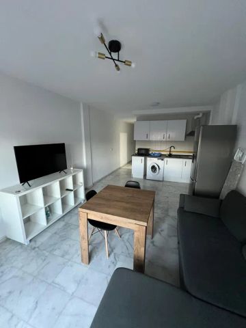 Alquiler de piso en Urbanización los delfines, 1 - Photo 3