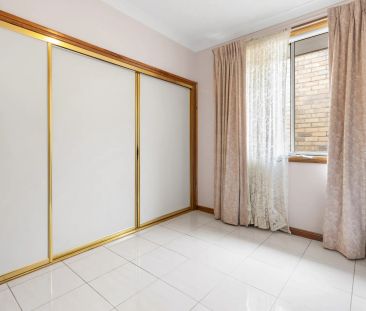 2 Bedroom Fully Furnished Unit - Photo 5