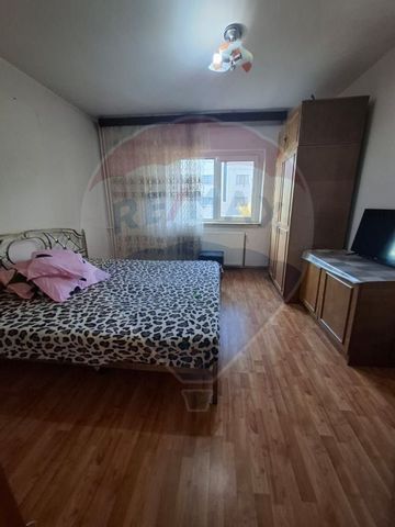 Apartament cu 3 camere de închiriat în zona 1 Mai - Photo 3