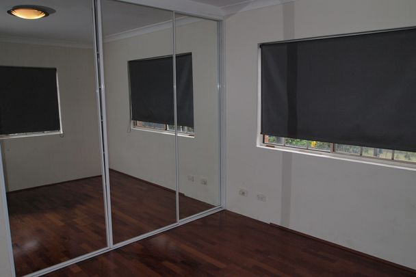 View Saturday at 10:55am - 11:10am - Photo 1