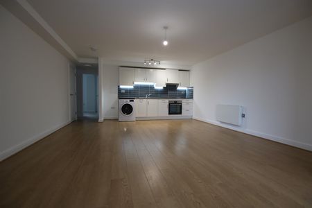 2 bed Flat for let - Photo 2