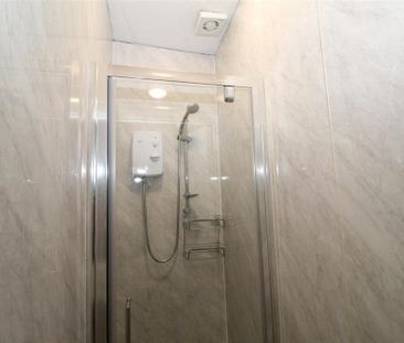 6 bedroom house to rent - Photo 4