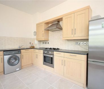 Glenhurst Road, Brentford, TW8 0FE - Photo 2