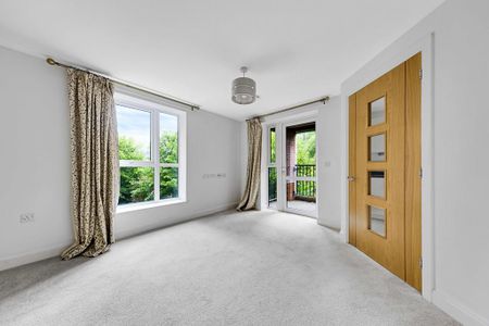 1 bedroom retirement property to rent - Photo 4