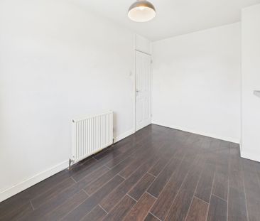 Whimbrel Road, Tyldesley, M29 - Photo 1