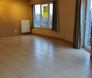 Appartement te huur in Deinze voor € 850 met 2 slaapkamers - Photo 2