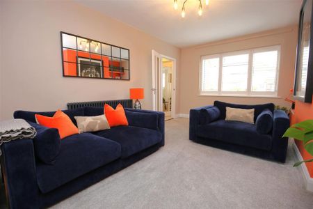 3 bedroom terraced house to rent - Photo 3