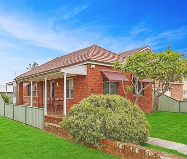 2 Bangalow Street, Ettalong Beach NSW 2257 - House For Rent | Domain - Photo 5