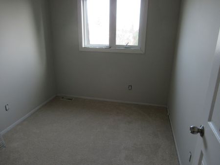 For Lease - 81 LIGHTFOOT Place, Kanata, Ontario - Photo 4