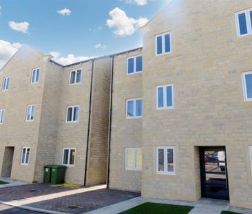 2 bedroom semi-detached house to rent - Photo 6