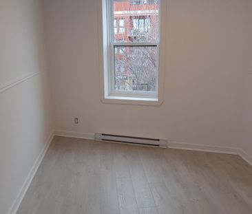 NDG 2 Bedroom apt - Photo 3