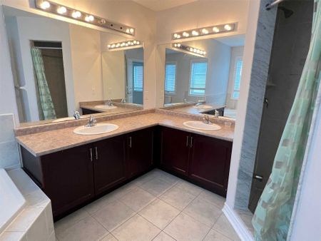 For Lease - 87 Summitgreen Crescent, Brampton, Ontario - Photo 2