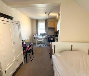 Studio to rent - Photo 5