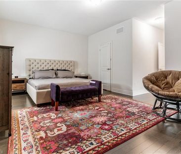 For Lease - 3136 Post Road, Oakville, Ontario - Photo 3