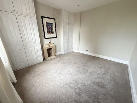 3 bedroom end of terrace house to rent - Photo 5