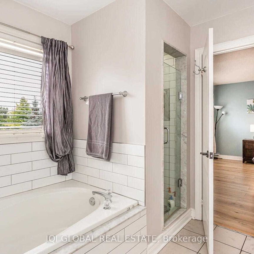 For Lease - 6678 Nimbus Gate, Mississauga, Ontario - Photo 1