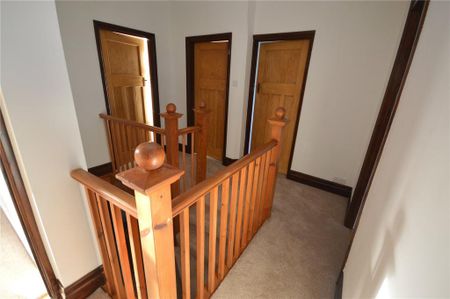 5 bedroom semi-detached house to rent - Photo 4