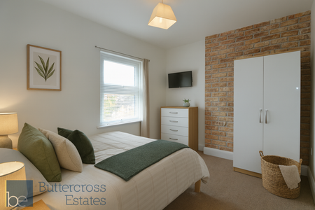 1 bedroom in a house share to rent - Photo 3