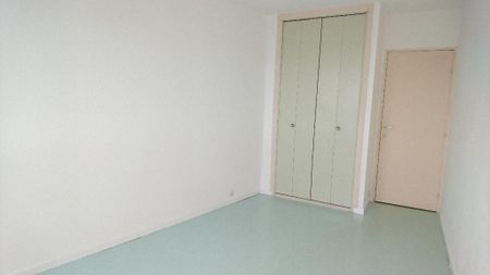 Location Appartement 2 pièces 62m² VALENCIENNES 59300 - Photo 3