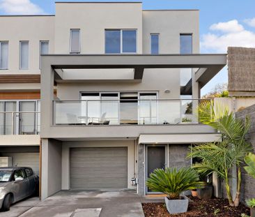 Live the Coastal Dream - Lease This Marina-Style Townhouse Today! - Photo 4