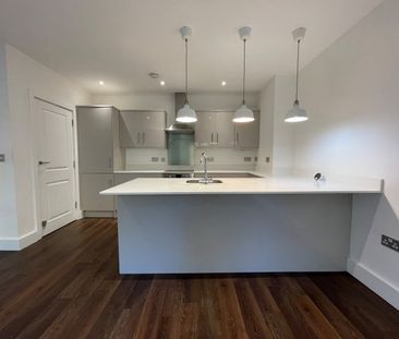 2 Bed Flat, Clevedon Court, SE21 - Photo 6