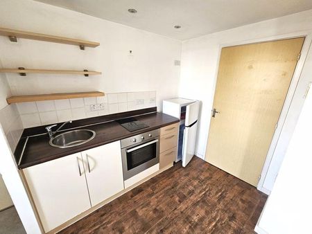 1 bedroom flat to rent - Photo 2