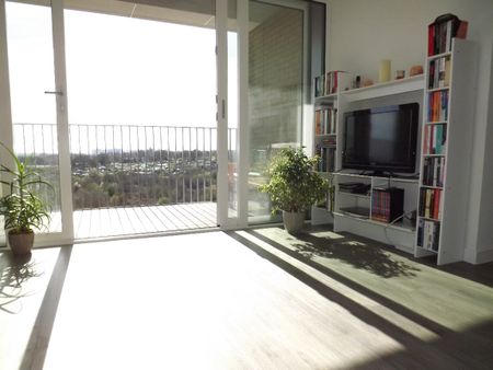 Two Bedrrom Two Bathroom Apartment To Let West Hendon NW9 - Photo 2