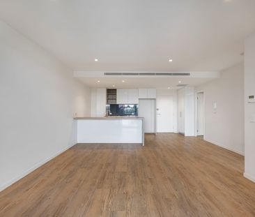 Contemporary Apartment Living in the Heart of Toowong - Photo 2