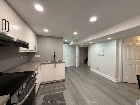 92 Loganberry Crescent #Bsmt - Photo 5