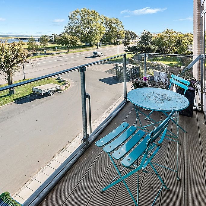 Large family apartment in 1st row to Øresund with 3 balconies - Photo 1