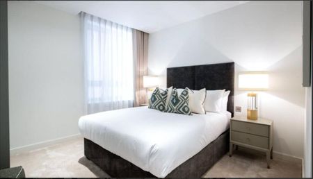 3 bedroom flat to rent - Photo 2