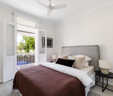 2 x 1 bedrooms units to be leased (Only downstairs available NOW!) - Photo 5