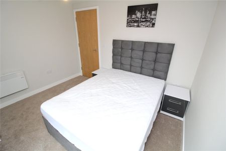 3 bedroom House To Rent - Photo 3