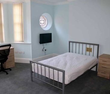 Gold Studio - Photo 3