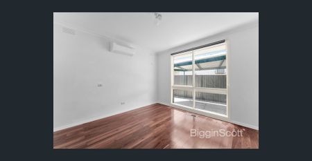 Comfortable Family Home in Prime Springvale Location - Photo 2