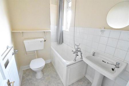 2 bedroom apartment to rent - Photo 5