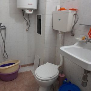 Garsoniera de inchiriat Buziasului - Fotografie 3