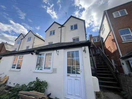 Craven Road, Newbury, RG14 - Photo 2