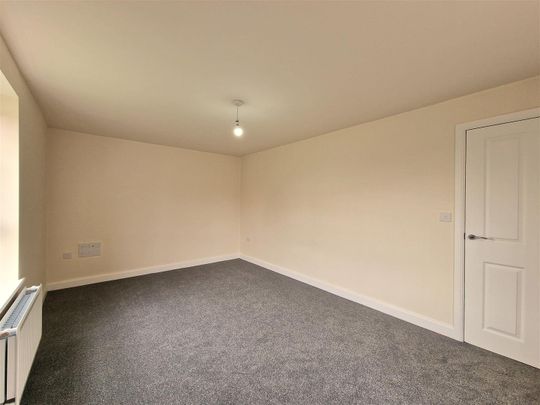 Dionard Drive, LE19, Leicester - Photo 1