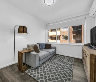 Charming 1-Bedroom Unit in Prime St Kilda East Location - Photo 5