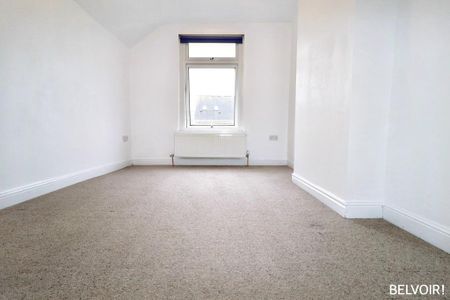 3 bedroom end of terrace house to rent - Photo 4